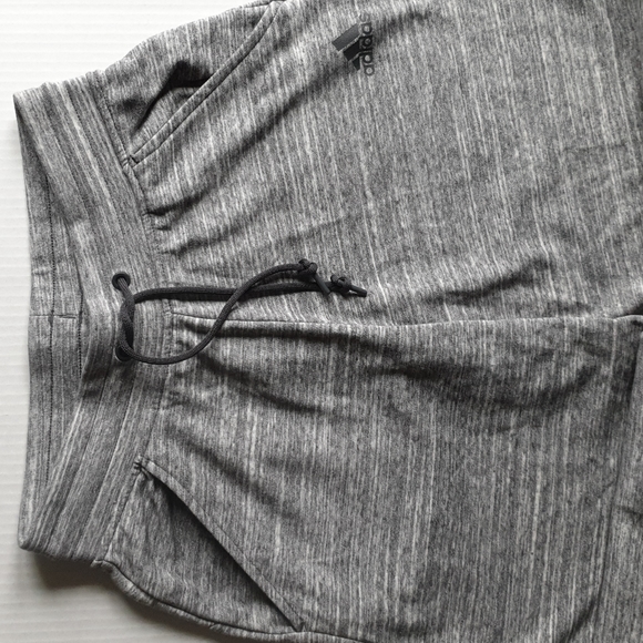 Adidas Women's Sport 2 Street French Terry Wide Culottes in a 2-Tone Grey XS - Picture 9 of 16